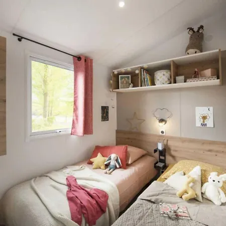 Zecamping Animaux Acceptes Club Enfant Espace Aquatique 캠프장 *
